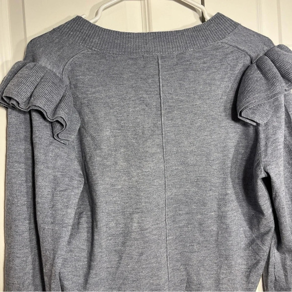 Truth by Republic Women Ruffle Shoulder Knit Sweater Blue V-Neck Size L - Picture 8 of 9